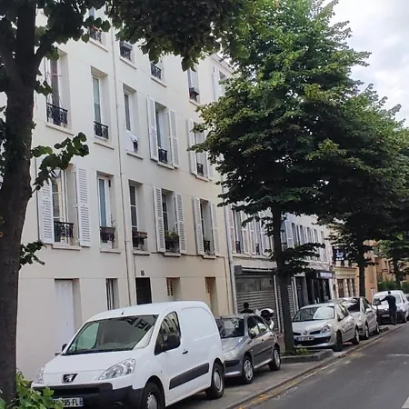 Cosy And Quiet Paris *