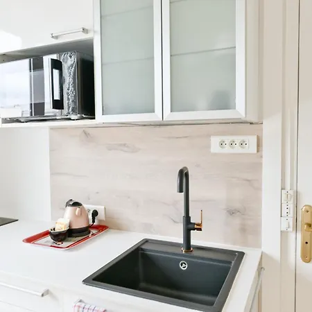 Cosy And Quiet Paris Apartment Le Pre-Saint-Gervais