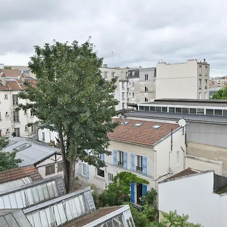 Cosy And Quiet Paris Apartment *